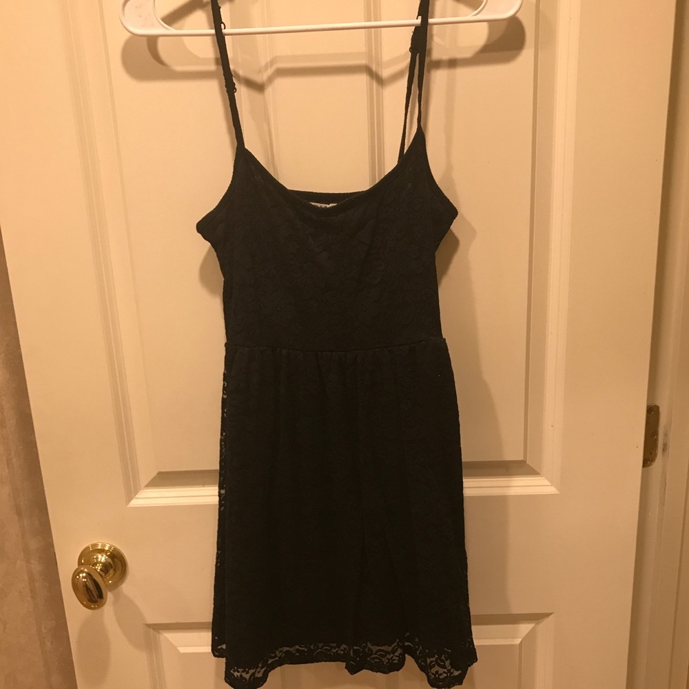Black lacey dress